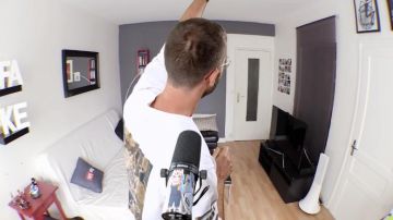 The t-shirt worn by Cyprien in his YouTube video Do you remember this place?
