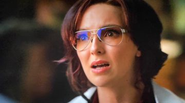 Aviator sunglasses worn by Millie / Molotovgirl (Jodie Comer) in Free Guy movie