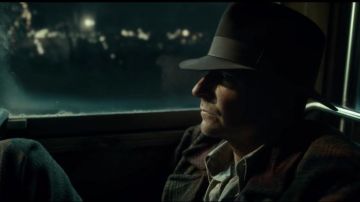 Sombrero usado por Stanton 'Stan' Carlisle (Bradley Cooper) como se ve en la película Nightmare Alley