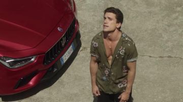 Olive green floral shirt worn by Jaime Lorente in his Saturday music video