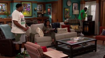 Nike sneakers worn by Marty (Marcel Spears) as seen in The Neighborhood Outfits (Season 4 Episode 1)