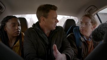 Canada Goose Veste Manteau porté par Nick Blackburn (Scott Foley) comme on le voit dans Le Grand Saut (Saison 1 Épisode 1)