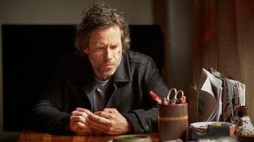 Coat worn by Jack Irish (Guy Pearce) as seen in Jack Irish TV series (Season 3 Episode 1)