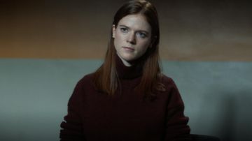 Suéter de cuello de tortuga usado por DS Kirsten Longacre (Rose Leslie) como se ve en Vigil (Temporada 1 Episodio 6)