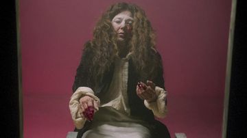 Costume cosplay worn by Boro (Catherine Keener) as seen in Brand New Cherry Flavor TV series (S01E08)