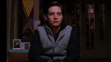 The gray sleeveless jacket worn by Peter Parker (Tobey Maguire) in the  movie Spider-Man 2 | Spotern