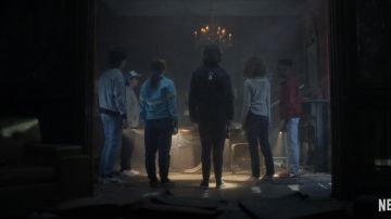 Sneakers worn by Lucas Sinclair (Caleb McLaughlin) as seen in Stranger Things TV series outfits from Season 4
