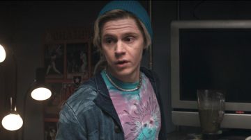 Veste à Capuche bleue portée par Pietro Maximoff (Evan Peters) comme on le voit dans les tenues de la série WandaVision Tv (Saison 1 Épisode 9)