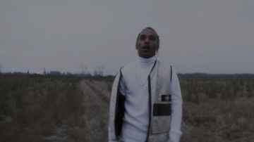 Veste portée par Laylow comme on le voit dans le clip de MALADRESSE