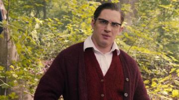 The burgundy cardigan worn by Reggie Kray / Ron Kray (Tom Hardy) in the movie Legend