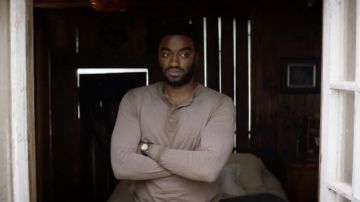 Round Watch worn by Will Campbell (Jelani Alladin) as seen in The Walking Dead: World Beyond TV series outfits (Season 2 Episode 4)