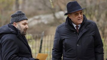 Navy Blue Coat worn by Raymond 'Red' Reddington (James Spader) as seen in The Blacklist TV show outfits (Season 8 Episode 5)