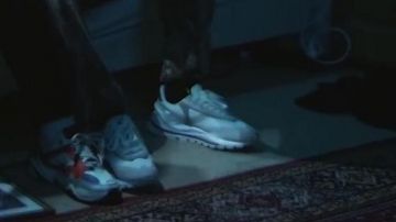 Sneaker blanche de Squeezie dans ON VIT UN THREAD HORREUR DANS LA VRAIE VIE