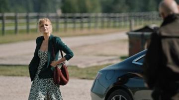 Bolso Hobo de cuero de ante usado por Beth Dutton (Kelly Reilly) en el programa de televisión de Yellowstone (Temporada 4 Episodio 2)