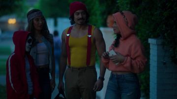 Pink Crop Hoodie worn by Ana Morales (Karrie Martin) as seen in Gentefied TV series wardrobe (S02E05)