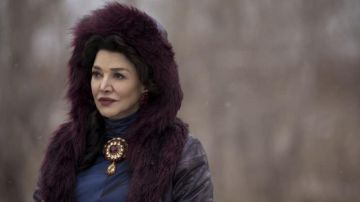 Necklace worn by Chrisjen Avasarala (Shohreh Aghdashloo) as seen in The Expanse TV series wardrobe (Season 6 Episode 1)