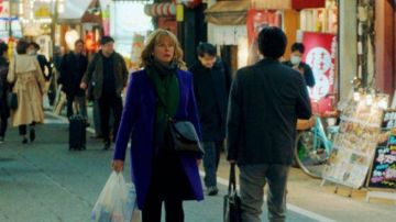 Le sac à bandoulière porté par Alexandra Pacquart (Karin Viard) dans le film Tokyo Shaking