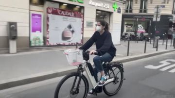 Les sneakers portées par Marianne (Laetitia Casta) dans le film La croisade