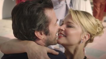Les boucles d'oreilles portées par Camille (Virginie Efira) dans le film En attendant Bojangles