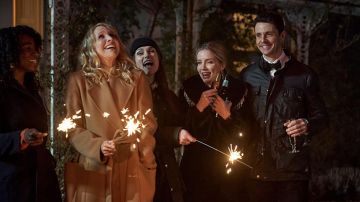 Chaqueta usada por Simon (Matthew Goode) como se ve en la película Silent Night
