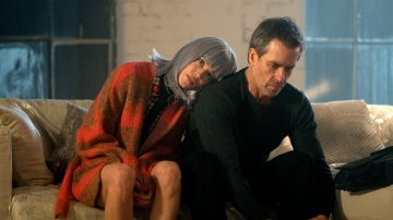 Pull porté par David Carmichael (Guy Pearce) comme on le voit dans la Zone 414 film garde-robe