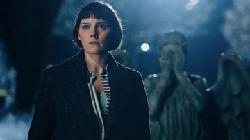 Plaid coat worn by Claire (Annabel Scholey) as seen in Doctor Who TV series outfits (Season 13 Episode 1)