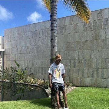 Printed Balaclava worn by Travis Scott on the Instagram account of @whatsonthestar2