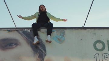 Les sneakers portées par Orelsan dans son clip Millions avec No Limit, Ninho