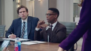 Montre portée par Cyrus (Michael Benjamin Washington) comme on le voit dans American Auto Tv show garde-robe (Saison 1 Épisode 2)