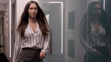 Jacqueline (played by Megan Fox) outfits on Big Gold Brick
