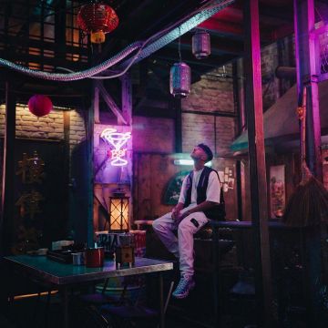 Le pantalon Stone Island porté par Inoxtag sur son compte Instagram @inoxtag