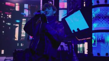 Le blouson porté par Vald dans son clip Le retour du V