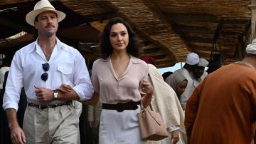 Watch worn by Simon Doyle (Armie Hammer) as seen in Death on the Nile movie clothes and accessories