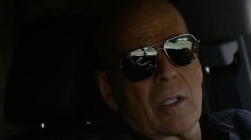 Lunettes de soleil aviateur portées par Ben Watts (Bruce Willis) comme on le voit dans les tenues de film American Siege
