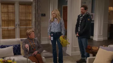 Boots worn by Drew Dunbar (Thomas Middleditch) as seen in B Positive TV series outfits (Season 2 Episode 10)