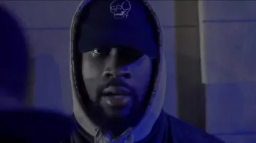 La gorra de calavera usada por Damso en con clip Quotidien De Baisé 