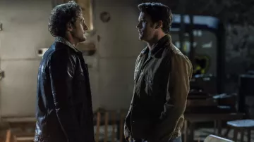 Canvas Fur Jacket worn by Max Evans (Nathan Parsons) as seen in Roswell, New Mexico Tv series outfits (Season 1 Episode 7)