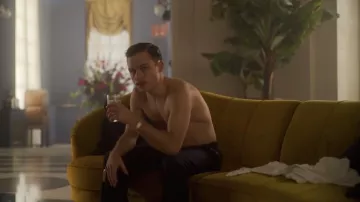 Montre en or portée par Michael Gray (Finn Cole) comme on le voit dans la garde-robe de la série télévisée Peaky Blinders (Saison 6)