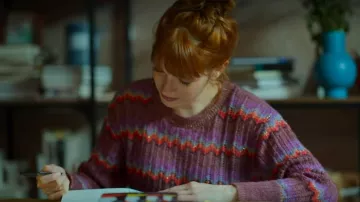 Purple rainbow knitted sweater worn by Valeria (Diana Gómez) in Valeria wardrobe (S02E07)
