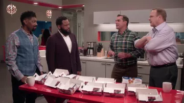 Printed shirt worn by Charlie Telphy (Deon Cole) as seen in black-ish Wardrobe (Season 8 Episode 5)