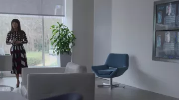 Geometric Illusion Pleated Skirt and Sweater Set worn by Suzanne Wu (Ali Ahn) in Raising Dion TV series outfits (S02E01)