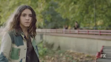 Color bLock Overshirt worn by Duke (Olivia Edward) as seen in Better Things Tv series outfits (Season 5)