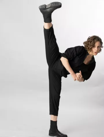 Les bottes noires portées par Margarita Levieva sur son compte Instagram @margaritalevieva