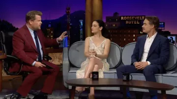 Costume bleu porté par Murray Bartlett comme on le voit dans The Late Late Show with James Corden le 14 février 2022