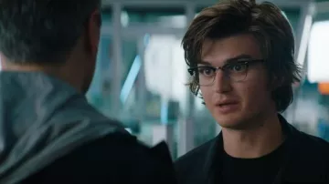 Glasses worn by Keys (Joe Keery) in Free Guy movie wardrobe