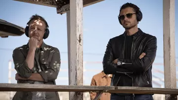 Veste en cuir portée par Arman Morales (Adan Canto) comme on le voit dans La Femme de Ménage tenues (Saison 1 Épisode 7)
