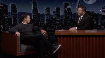 Zapatillas usadas por Mark Wahlberg como se ve en Jimmy Kimmel Live! en febrero 15, 2022
