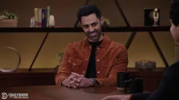 Brown Corduroy Jacket worn by Hasan Minhaj as seen in The Daily Show whit Trevor Noah on February 16, 2022