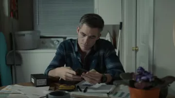 Reloj usado por James Harper (Chris Pine) como se ve en los atuendos de la película The Contractor