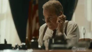 Black Stone Ring worn by Franklin D. Roosevelt (Kiefer Sutherland) as seen in The First Lady TV series outfits (Season 1)